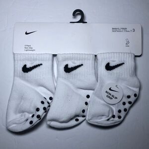 Nike Baby Gripper Socks Size 6-12 Months White 3-pack
